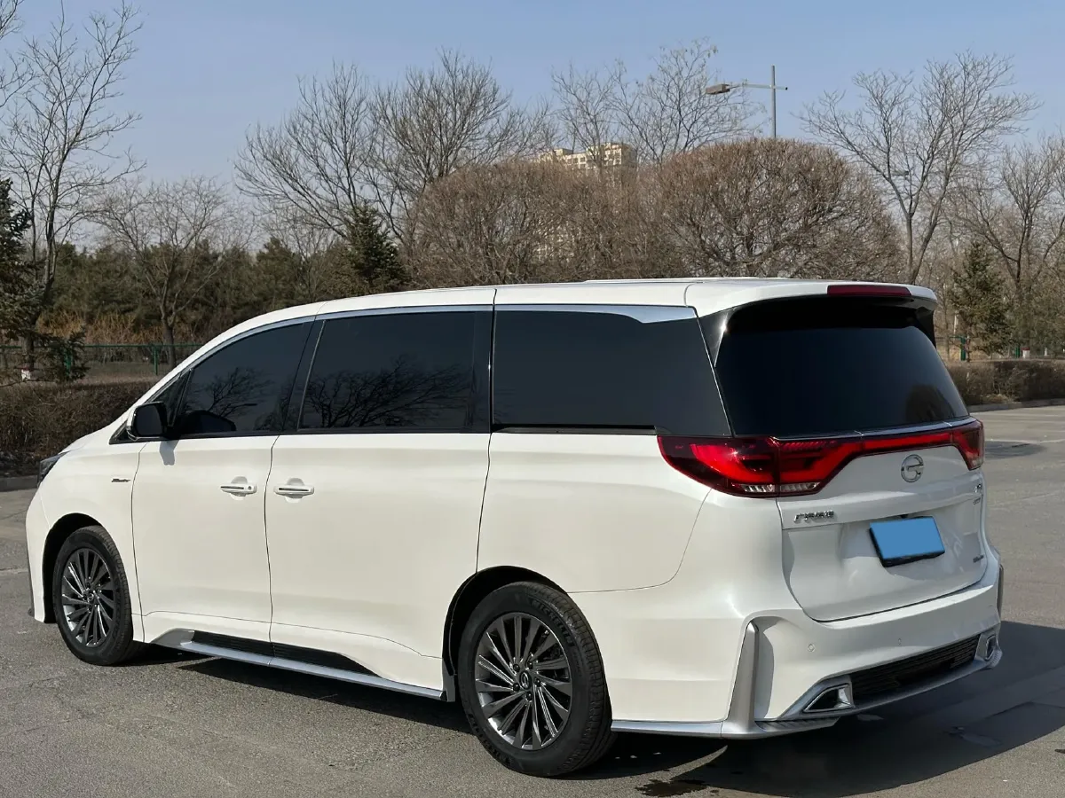 2021 GAC Trumpchi M8 2.0T 252HP L4 8AT,autocango,china used car exporter,china ev exporter,chinese used car exporter,chinese used ev exporter