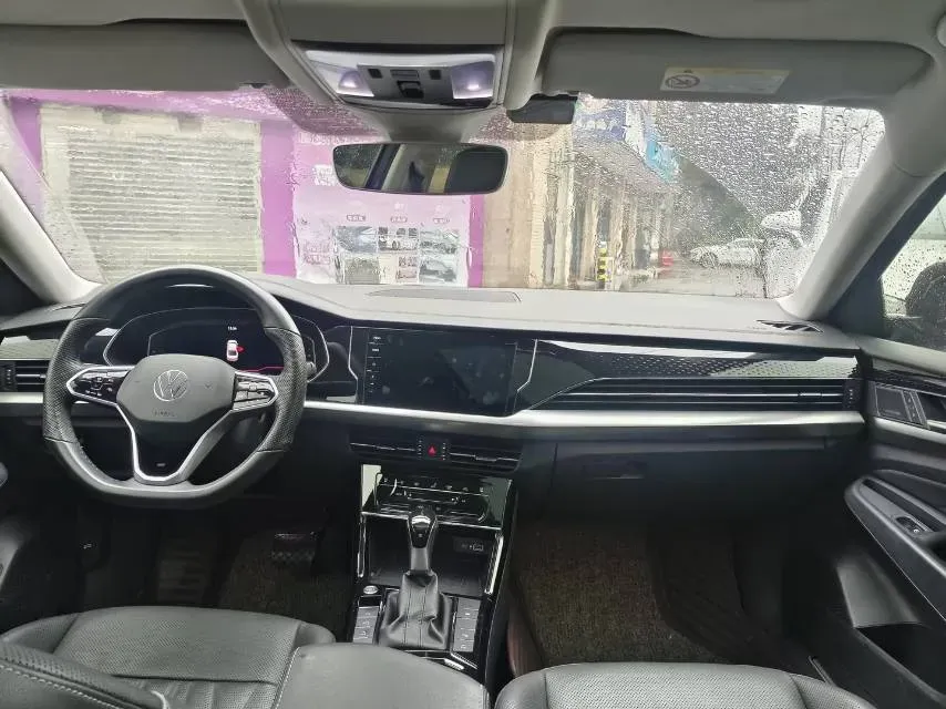 2022 Volkswagen Passat 2.0T 220HP L4 7DCT,autocango,china used car exporter,china ev exporter,chinese used car exporter,chinese used ev exporter