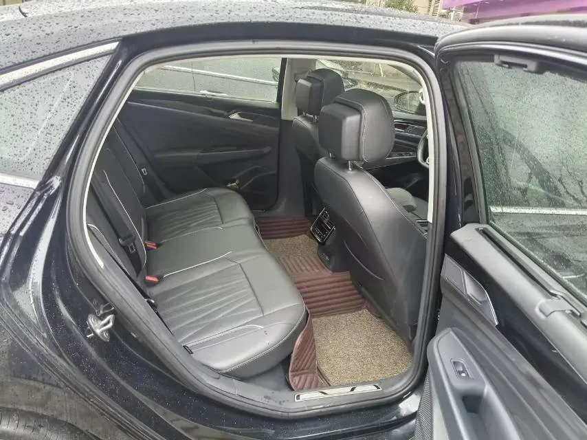 2022 Volkswagen Passat 2.0T 220HP L4 7DCT,autocango,china used car exporter,china ev exporter,chinese used car exporter,chinese used ev exporter