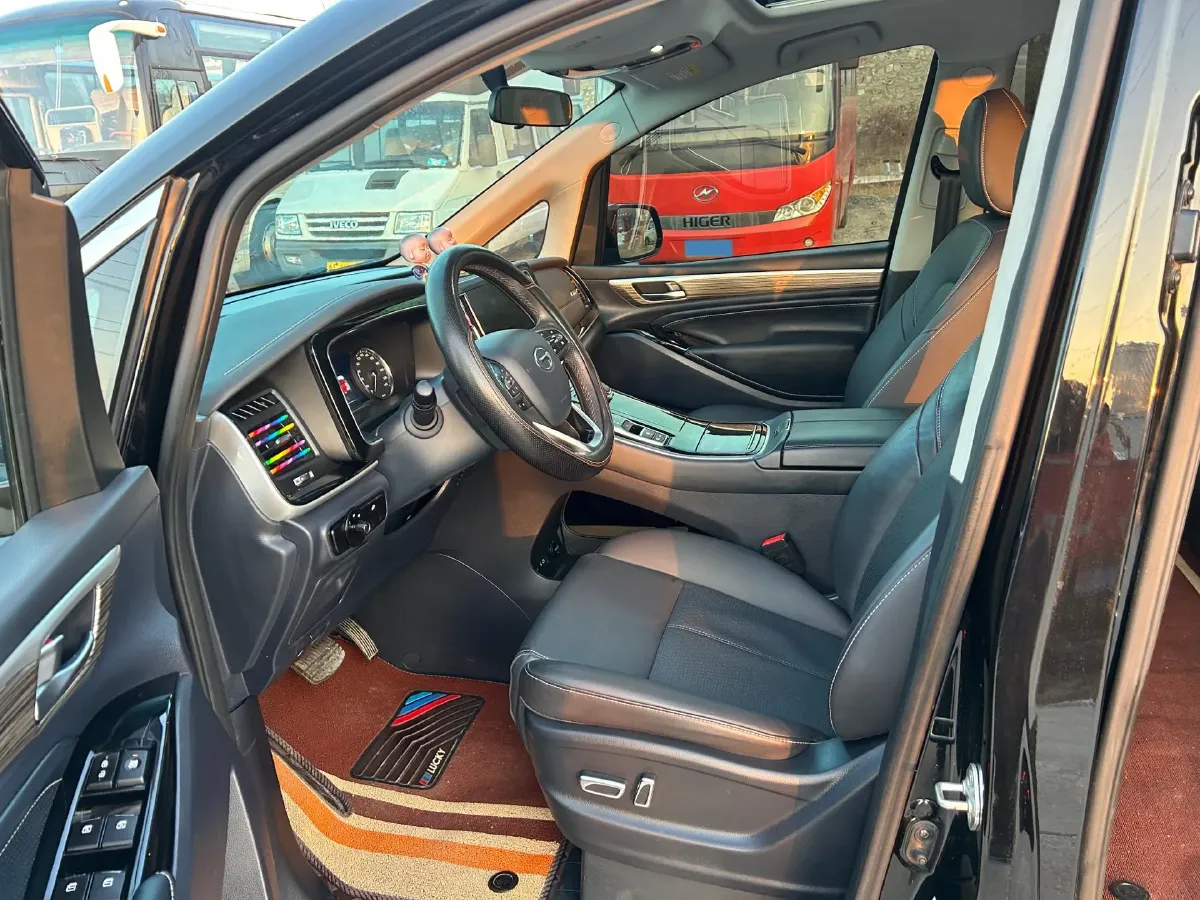 2023 GAC Trumpchi M8 2.0T 252HP L4 8AT,autocango,china used car exporter,china ev exporter,chinese used car exporter,chinese used ev exporter