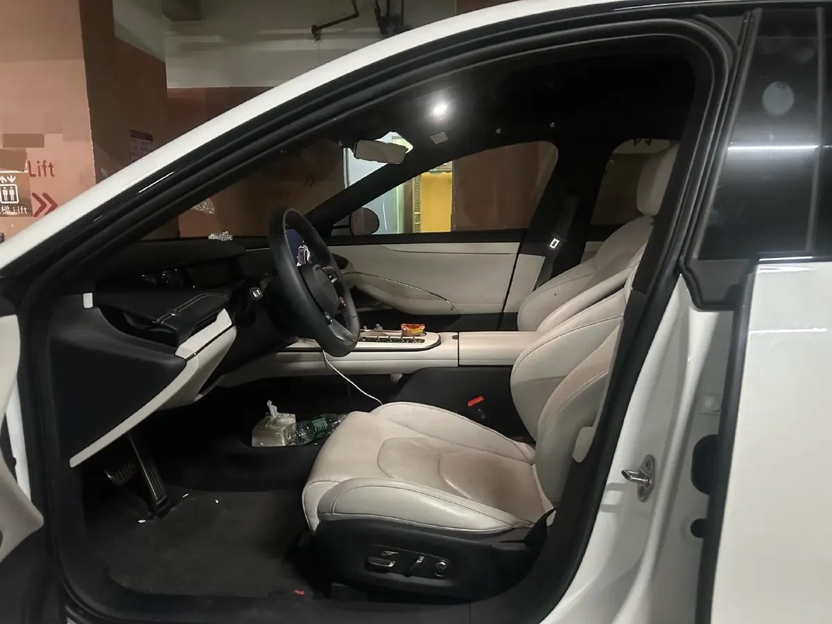 2024 MI SU7 BEV 101KWH,autocango,china used car exporter,china ev exporter,chinese used car exporter,chinese used ev exporter