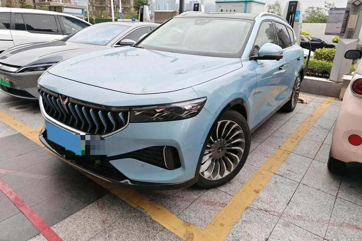 2021 Voyah FREE Range Extended 109HP REEV 33KWH,autocango,china used car exporter,china ev exporter,chinese used car exporter,chinese used ev exporter
