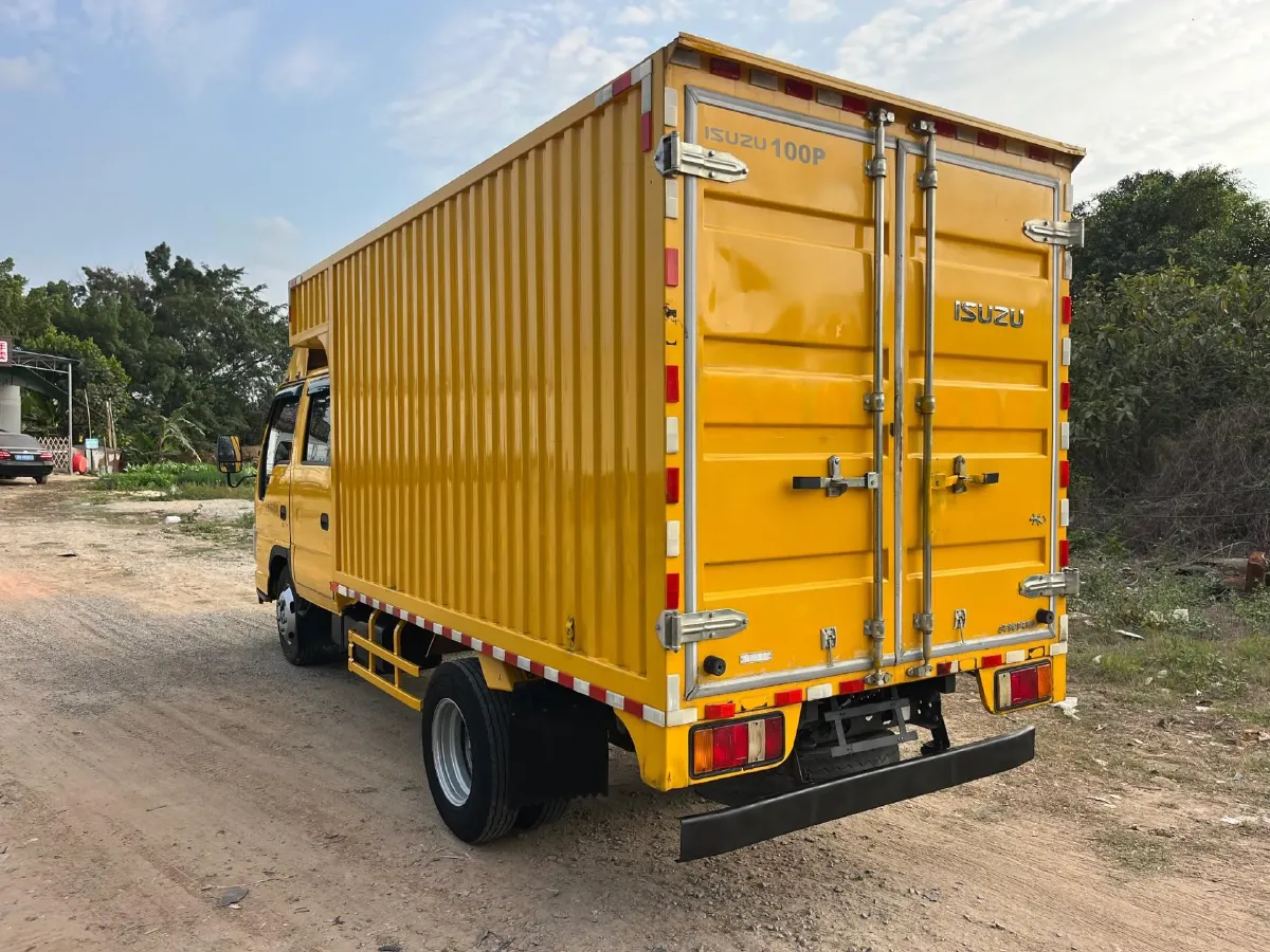 2016 Isuzu RE-MAX Jim 2.8T 109HP L4 5MT,autocango,china used car exporter,china ev exporter,chinese used car exporter,chinese used ev exporter