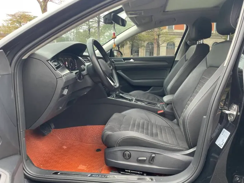 2021 Volkswagen Magotan 2.0T 186HP L4 7DCT,autocango,china used car exporter,china ev exporter,chinese used car exporter,chinese used ev exporter