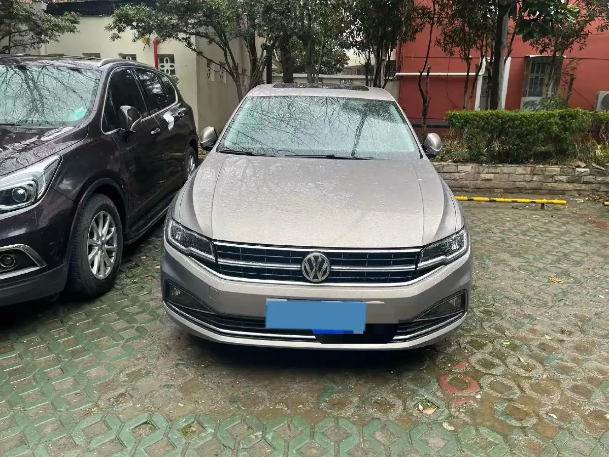 2019 Volkswagen Golf Sportsvan 1.6L 110HP L4 6AT,autocango,china used car exporter,china ev exporter,chinese used car exporter,chinese used ev exporter