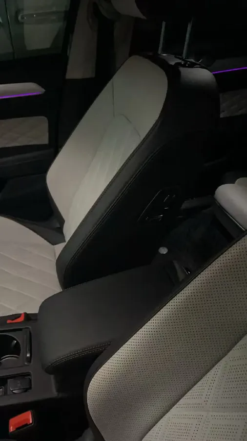 2024 Volkswagen Magotan 2.0T 186HP L4 7DCT,autocango,china used car exporter,china ev exporter,chinese used car exporter,chinese used ev exporter