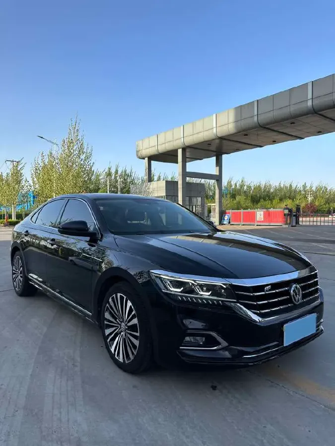 2019 Volvo V40 1.5T 152HP L4 6AT,autocango,china used car exporter,china ev exporter,chinese used car exporter,chinese used ev exporter