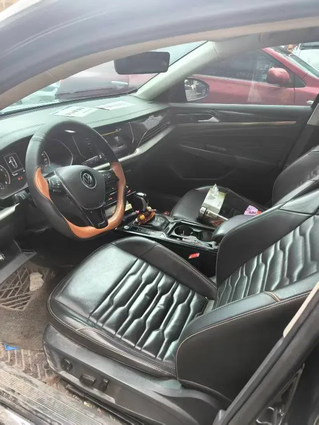 2020 Volkswagen Passat 2.0T 186HP L4 7DCT,autocango,china used car exporter,china ev exporter,chinese used car exporter,chinese used ev exporter