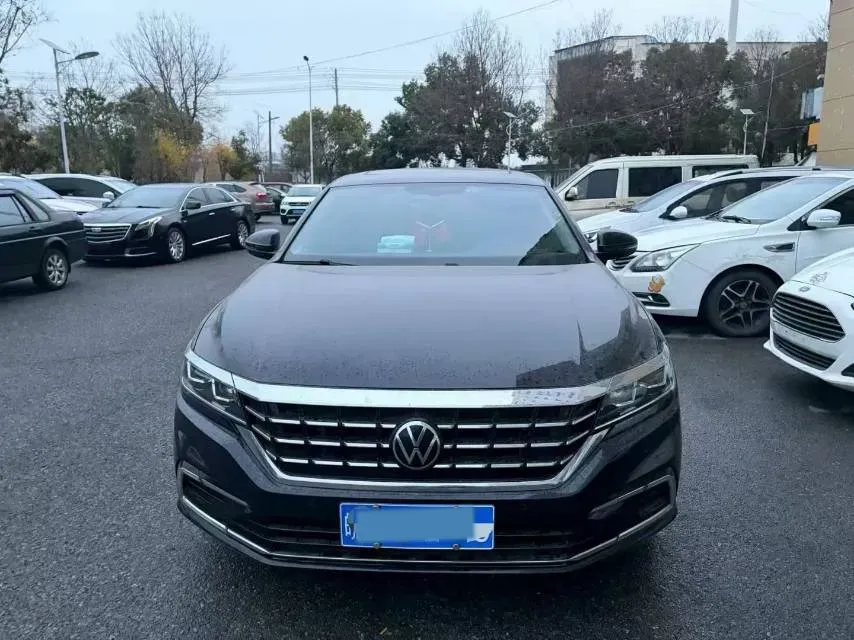 2020 Volkswagen Passat 2.0T 186HP L4 7DCT,autocango,china used car exporter,china ev exporter,chinese used car exporter,chinese used ev exporter