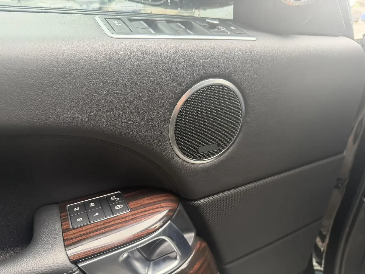 2017 Land Rover Range Rover 3.0T 340HP V6 8AT,autocango,china used car exporter,china ev exporter,chinese used car exporter,chinese used ev exporter