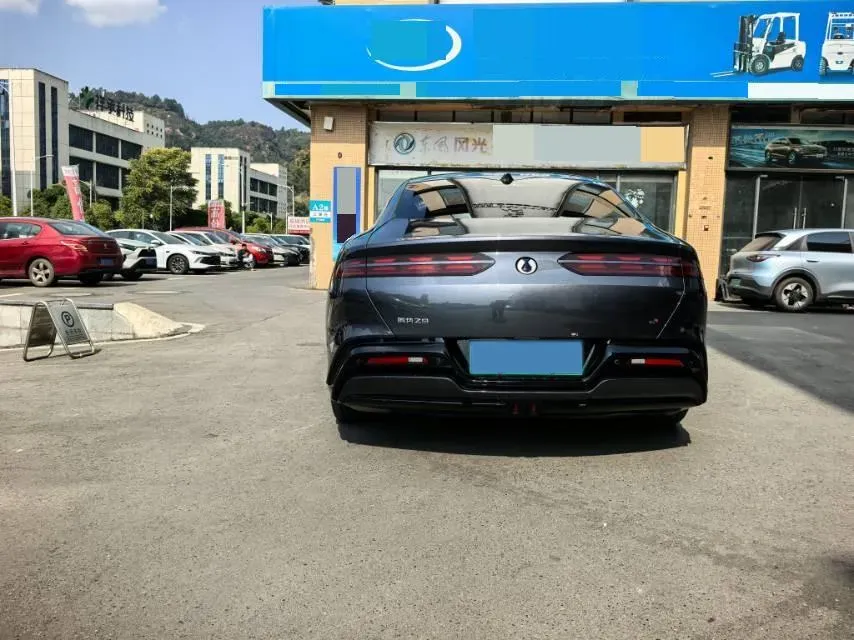 2024 Denza DenzaZ9 2.0T 207HP L4 E-CVT PHEV 38.5KWH,autocango,china used car exporter,china ev exporter,chinese used car exporter,chinese used ev exporter