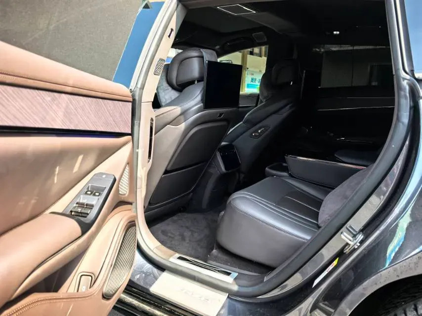 2024 Denza DenzaZ9 2.0T 207HP L4 E-CVT PHEV 38.5KWH,autocango,china used car exporter,china ev exporter,chinese used car exporter,chinese used ev exporter