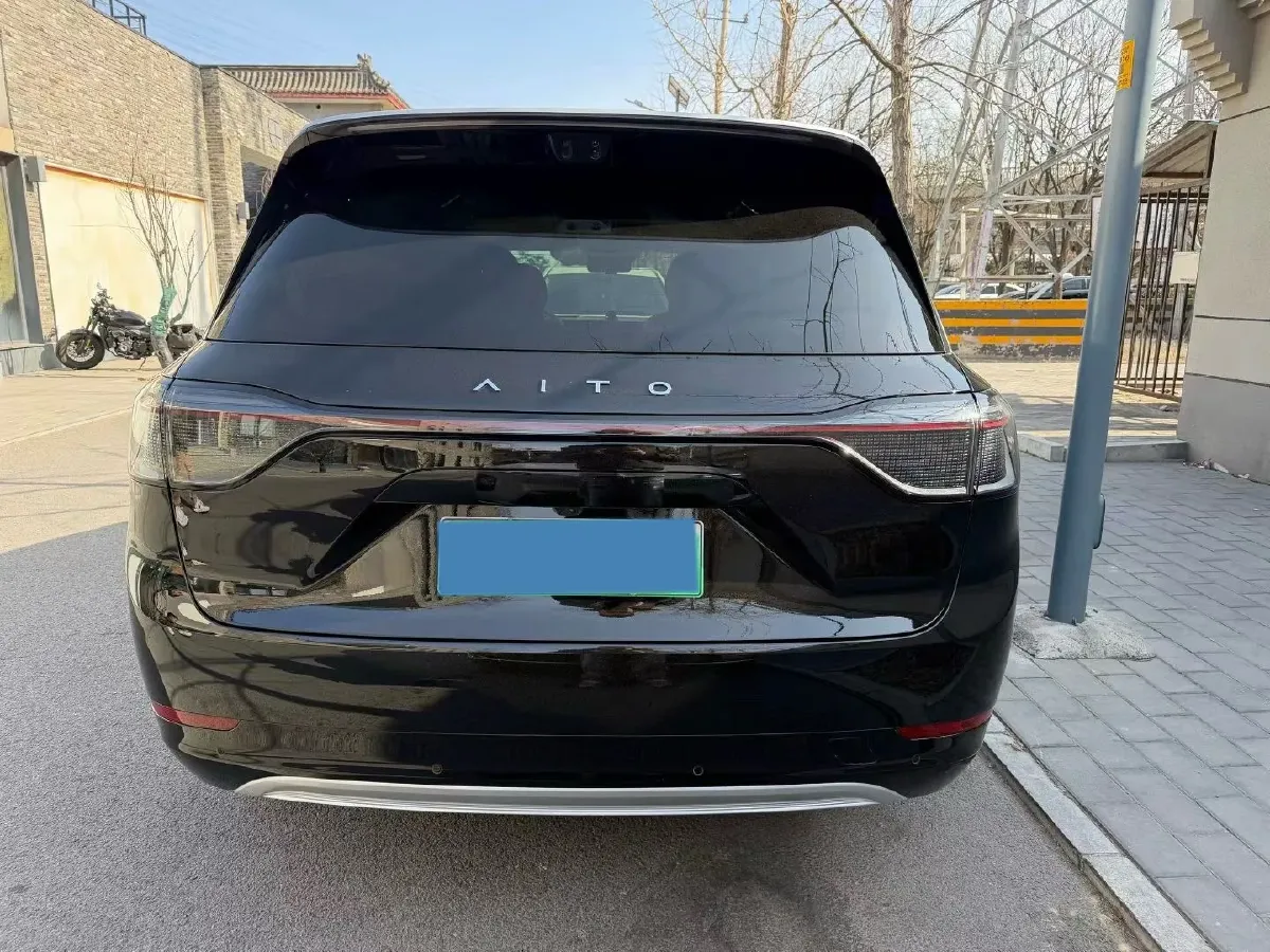 2025 AITO AITO M9 REEV 160HP REEV 52KWH,autocango,china used car exporter,china ev exporter,chinese used car exporter,chinese used ev exporter