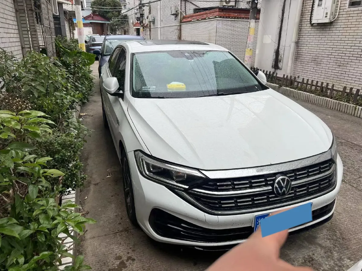 2023 Volkswagen Sagitar 1.5T 160HP L4 7DCT,autocango,china used car exporter,china ev exporter,chinese used car exporter,chinese used ev exporter