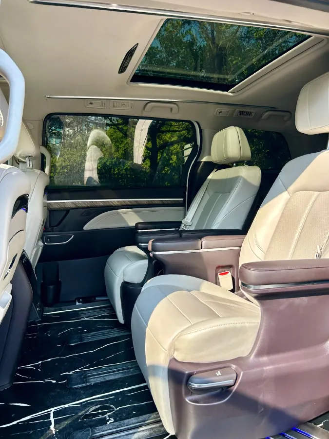 2021 GAC Trumpchi M8 2.0T 252HP L4 8AT,autocango,china used car exporter,china ev exporter,chinese used car exporter,chinese used ev exporter