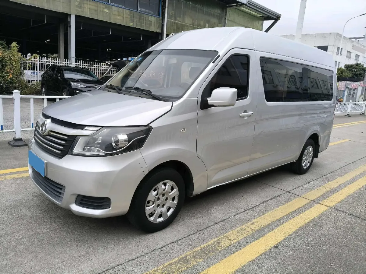 2019 JMC YuHu 5 2.0T 142HP L4 6MT,autocango,china used car exporter,china ev exporter,chinese used car exporter,chinese used ev exporter