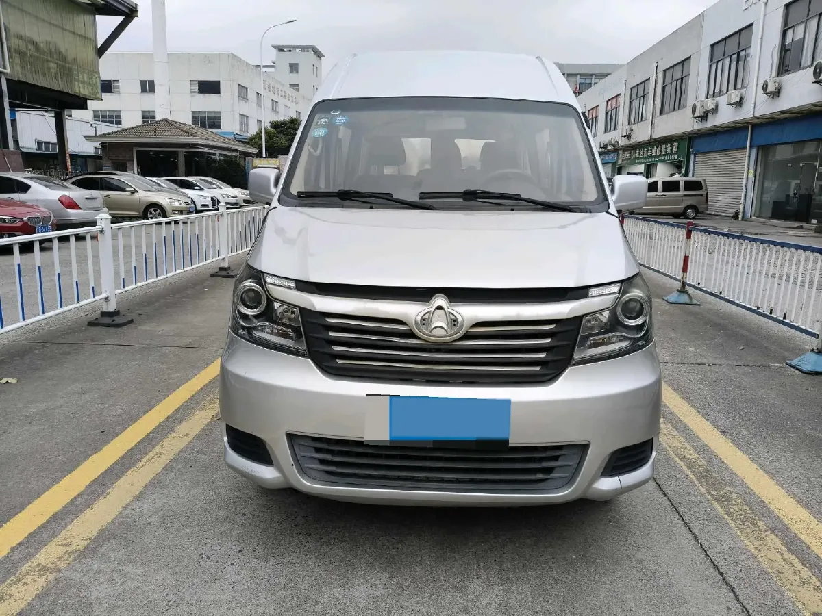 2019 JMC YuHu 5 2.0T 142HP L4 6MT,autocango,china used car exporter,china ev exporter,chinese used car exporter,chinese used ev exporter