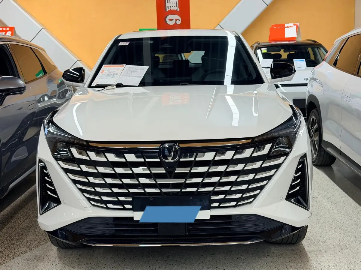 2024 ChangAn UNI-Z 1.5L 98HP L4 E-CVT PHEV 18.4KWH,autocango,china used car exporter,china ev exporter,chinese used car exporter,chinese used ev exporter