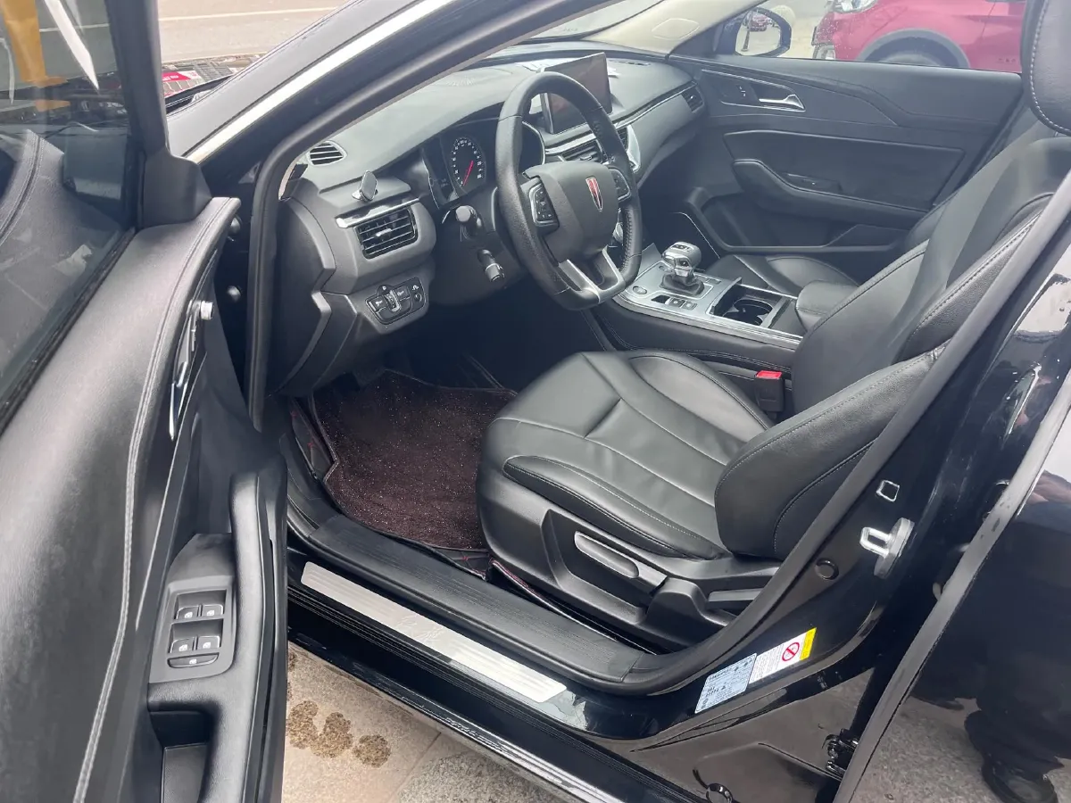 2022 HongQi H5 1.5T 169HP L4 7DCT,autocango,china used car exporter,china ev exporter,chinese used car exporter,chinese used ev exporter