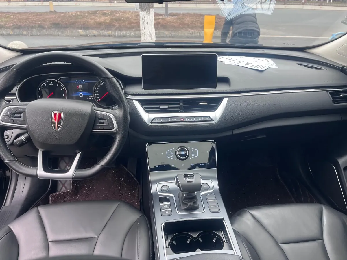 2022 HongQi H5 1.5T 169HP L4 7DCT,autocango,china used car exporter,china ev exporter,chinese used car exporter,chinese used ev exporter