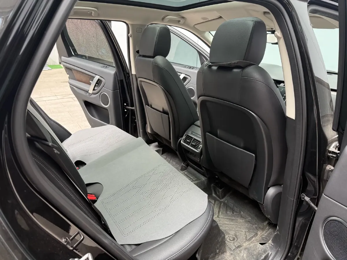 2024 Land Rover Discovery Sport 2.0T 249HP L4 9AT,autocango,china used car exporter,china ev exporter,chinese used car exporter,chinese used ev exporter