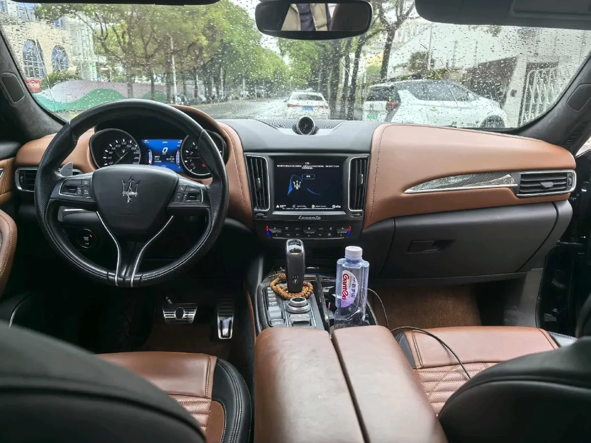 2019 Maserati Levante 3.0T 350HP V6 8AT,autocango,china used car exporter,china ev exporter,chinese used car exporter,chinese used ev exporter