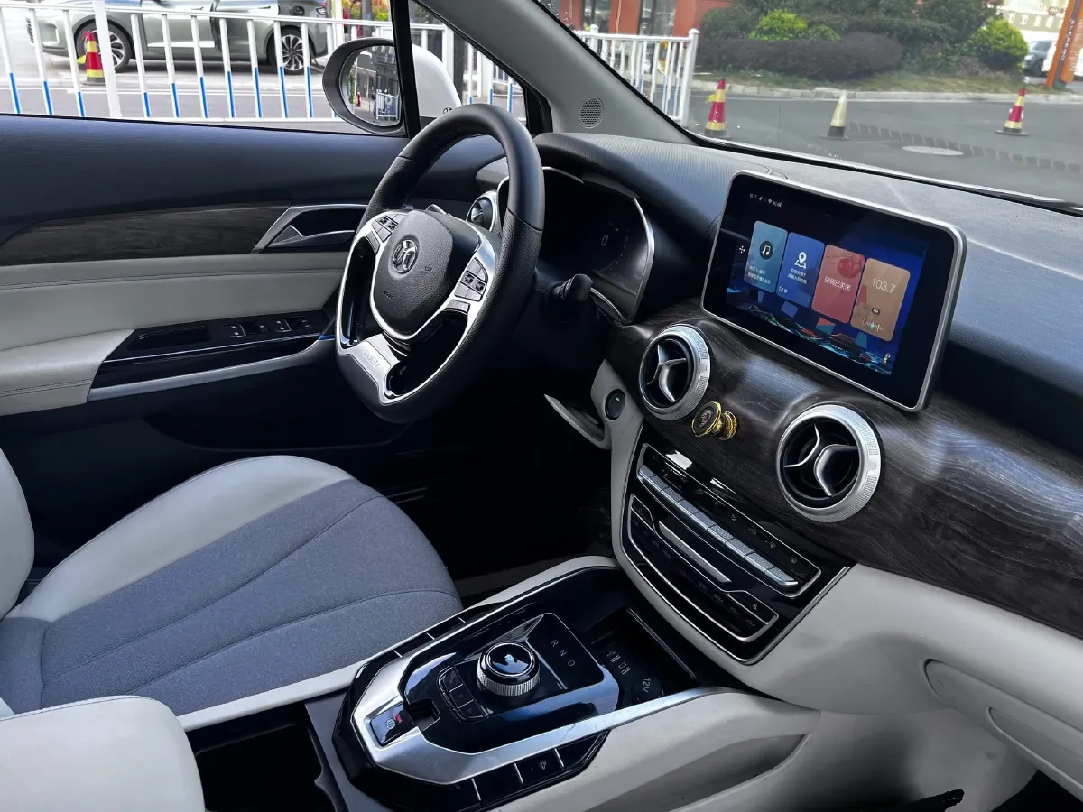 2018 BeiJing Auto EU5 BEV 53.66KWH,autocango,china used car exporter,china ev exporter,chinese used car exporter,chinese used ev exporter