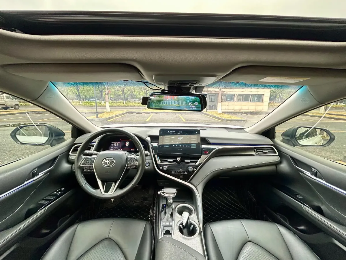 2021 Toyota Camry 2.5L 209HP L4 8AT,autocango,china used car exporter,china ev exporter,chinese used car exporter,chinese used ev exporter