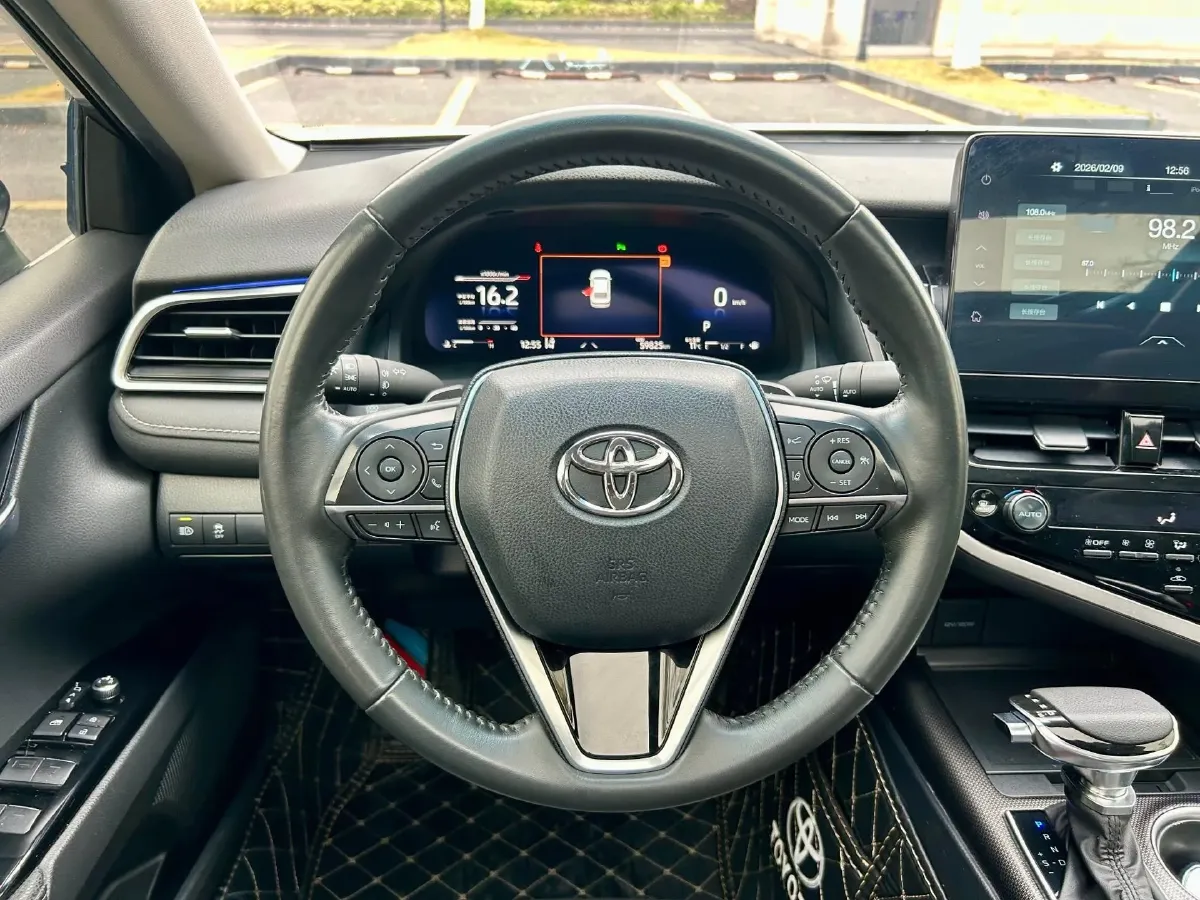 2021 Toyota Camry 2.5L 209HP L4 8AT,autocango,china used car exporter,china ev exporter,chinese used car exporter,chinese used ev exporter