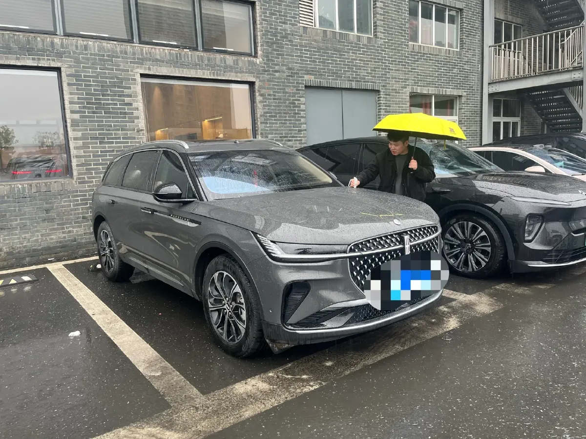 2023 Lincoln Nautilus 2.0T 261HP L4 8AT,autocango,china used car exporter,china ev exporter,chinese used car exporter,chinese used ev exporter