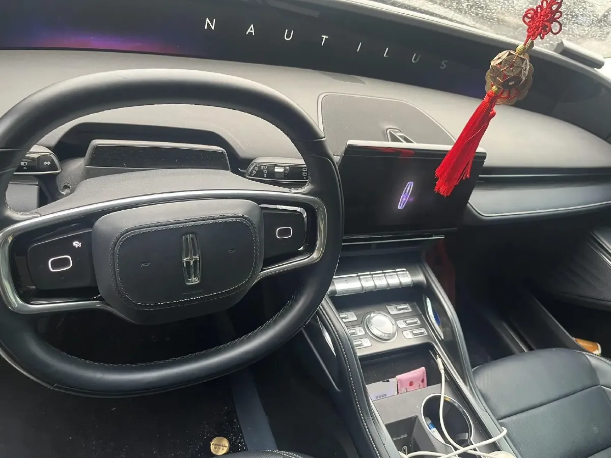 2023 Lincoln Nautilus 2.0T 261HP L4 8AT,autocango,china used car exporter,china ev exporter,chinese used car exporter,chinese used ev exporter