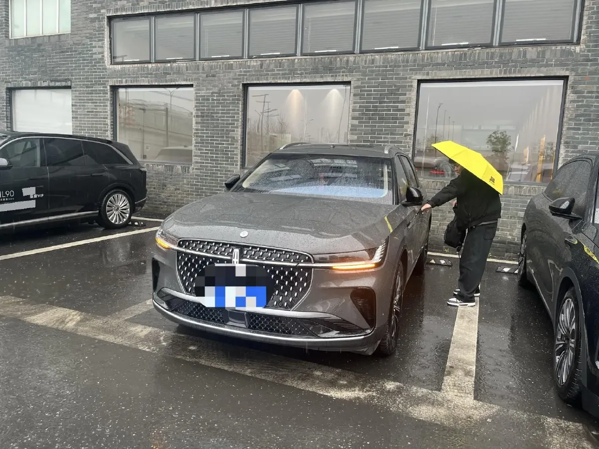 2023 Lincoln Nautilus 2.0T 261HP L4 8AT,autocango,china used car exporter,china ev exporter,chinese used car exporter,chinese used ev exporter