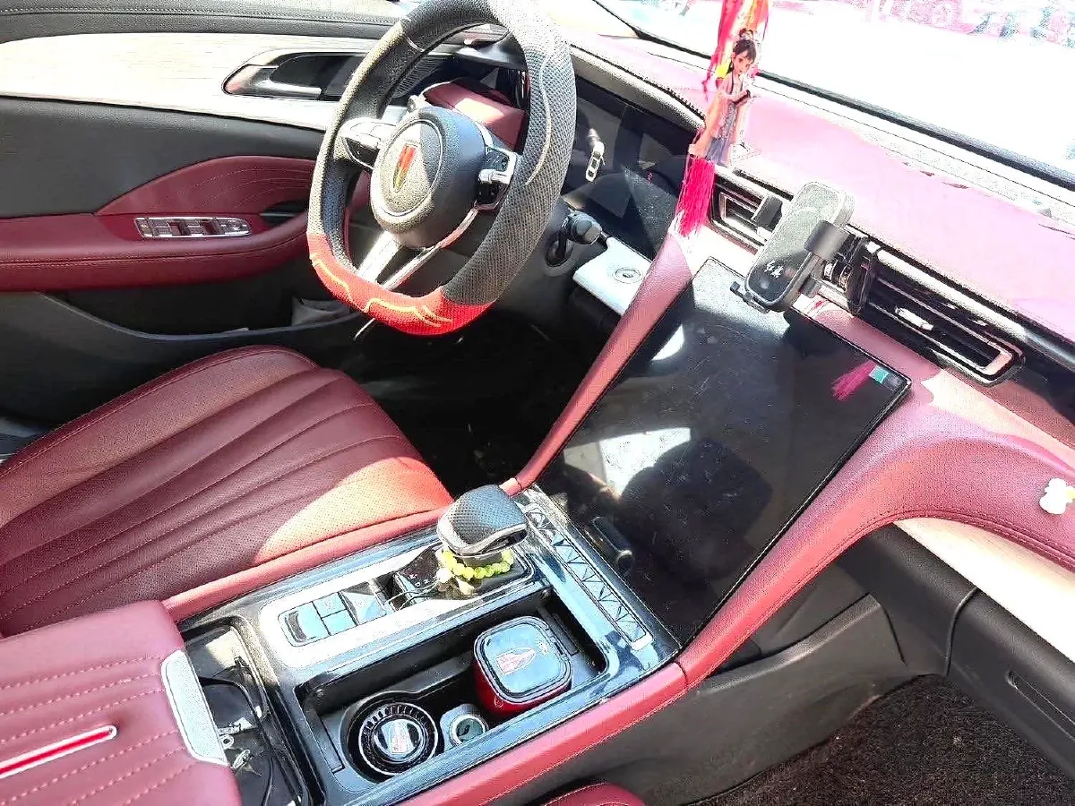 2025 HongQi H5 1.5T 169HP L4 7DCT,autocango,china used car exporter,china ev exporter,chinese used car exporter,chinese used ev exporter