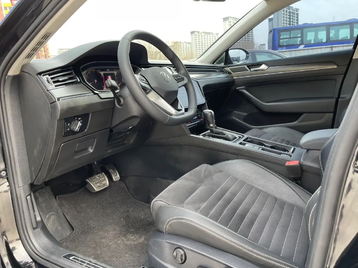 2020 Volkswagen Magotan 2.0T 186HP L4 7DCT,autocango,china used car exporter,china ev exporter,chinese used car exporter,chinese used ev exporter