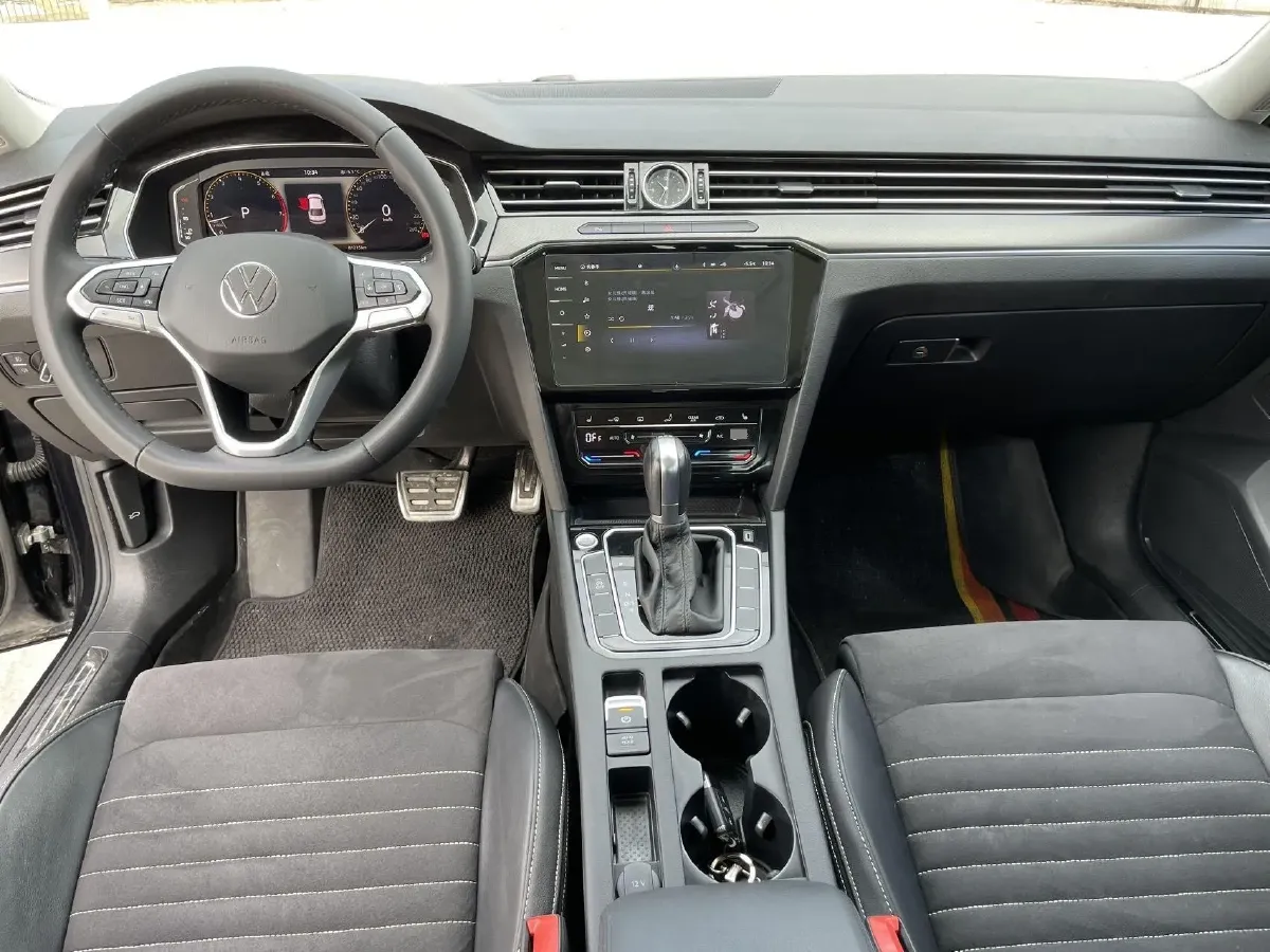 2020 Volkswagen Magotan 2.0T 186HP L4 7DCT,autocango,china used car exporter,china ev exporter,chinese used car exporter,chinese used ev exporter