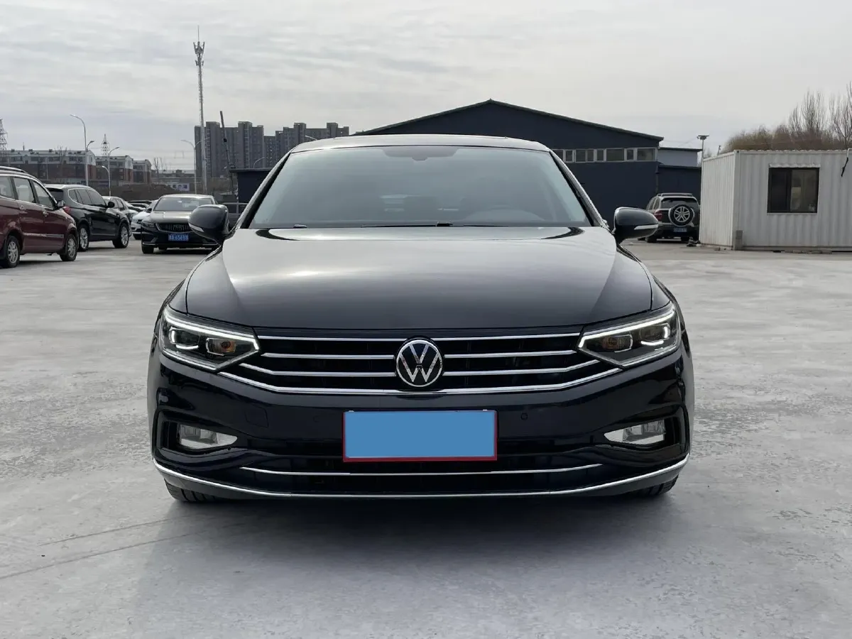 2020 Volkswagen Magotan 2.0T 186HP L4 7DCT,autocango,china used car exporter,china ev exporter,chinese used car exporter,chinese used ev exporter