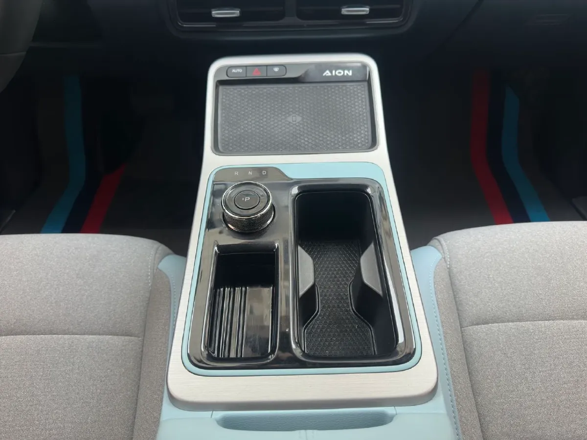 2022 Geely Okavango 1.8T 184HP L4 7DCT,autocango,china used car exporter,china ev exporter,chinese used car exporter,chinese used ev exporter