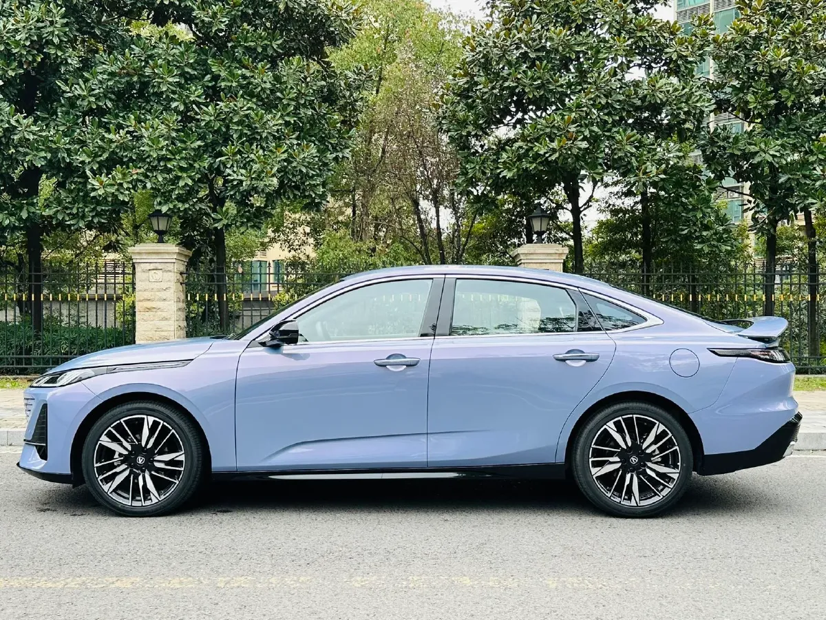 2026 ChangAn Eado 1.5T 192HP L4 7DCT,autocango,china used car exporter,china ev exporter,chinese used car exporter,chinese used ev exporter