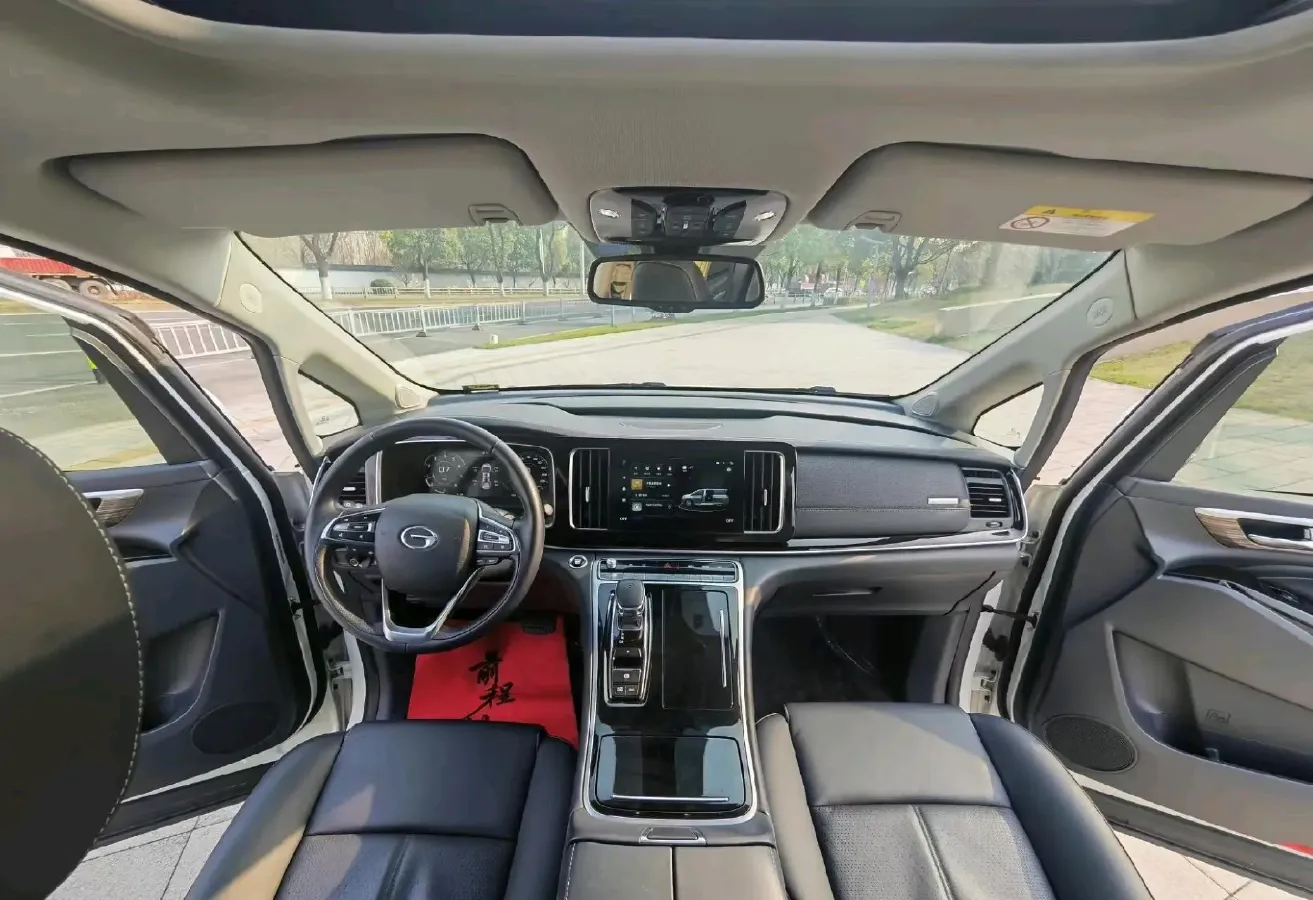 2021 GAC Trumpchi M8 2.0T 252HP L4 8AT,autocango,china used car exporter,china ev exporter,chinese used car exporter,chinese used ev exporter