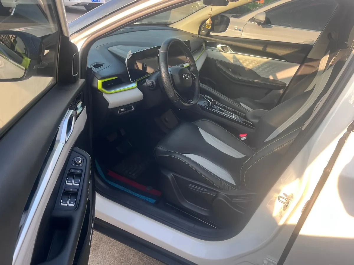 2023 Geely Coolray 1.5T 181HP L4 7DCT,autocango,china used car exporter,china ev exporter,chinese used car exporter,chinese used ev exporter