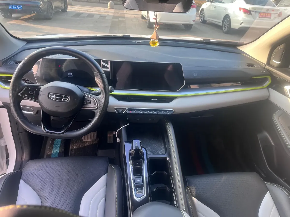 2023 Geely Coolray 1.5T 181HP L4 7DCT,autocango,china used car exporter,china ev exporter,chinese used car exporter,chinese used ev exporter