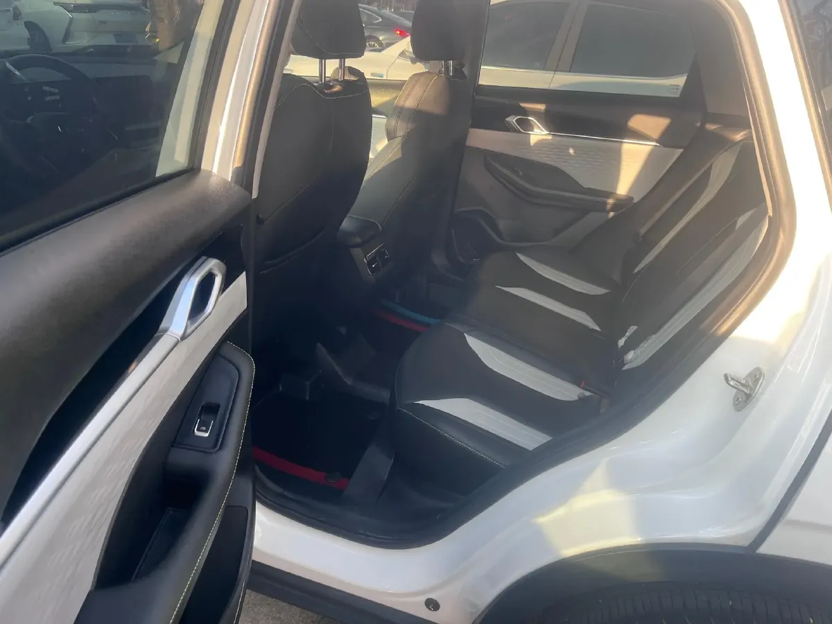 2023 Geely Coolray 1.5T 181HP L4 7DCT,autocango,china used car exporter,china ev exporter,chinese used car exporter,chinese used ev exporter