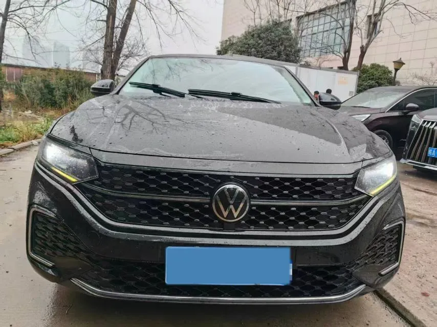 2024 Volkswagen Passat 2.0T 186HP L4 7DCT,autocango,china used car exporter,china ev exporter,chinese used car exporter,chinese used ev exporter