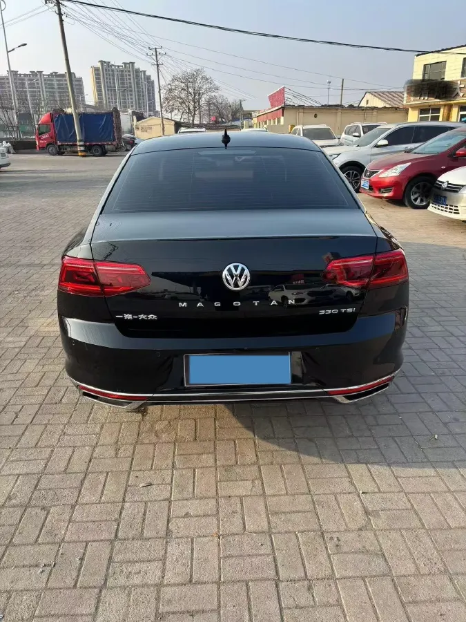 2020 Volkswagen Magotan 2.0T 186HP L4 7DCT,autocango,china used car exporter,china ev exporter,chinese used car exporter,chinese used ev exporter