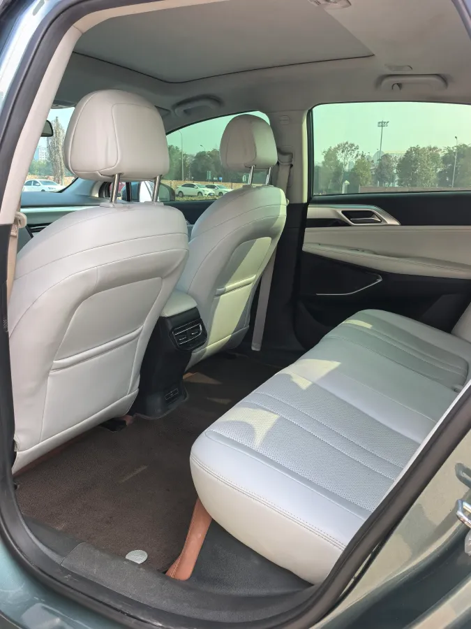 2024 Xpeng P5 BEV 55.4KWH,autocango,china used car exporter,china ev exporter,chinese used car exporter,chinese used ev exporter