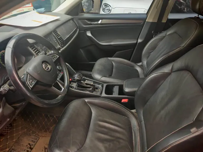 2017 Skoda Kodiak 1.8T 180HP L4 7DCT,autocango,china used car exporter,china ev exporter,chinese used car exporter,chinese used ev exporter