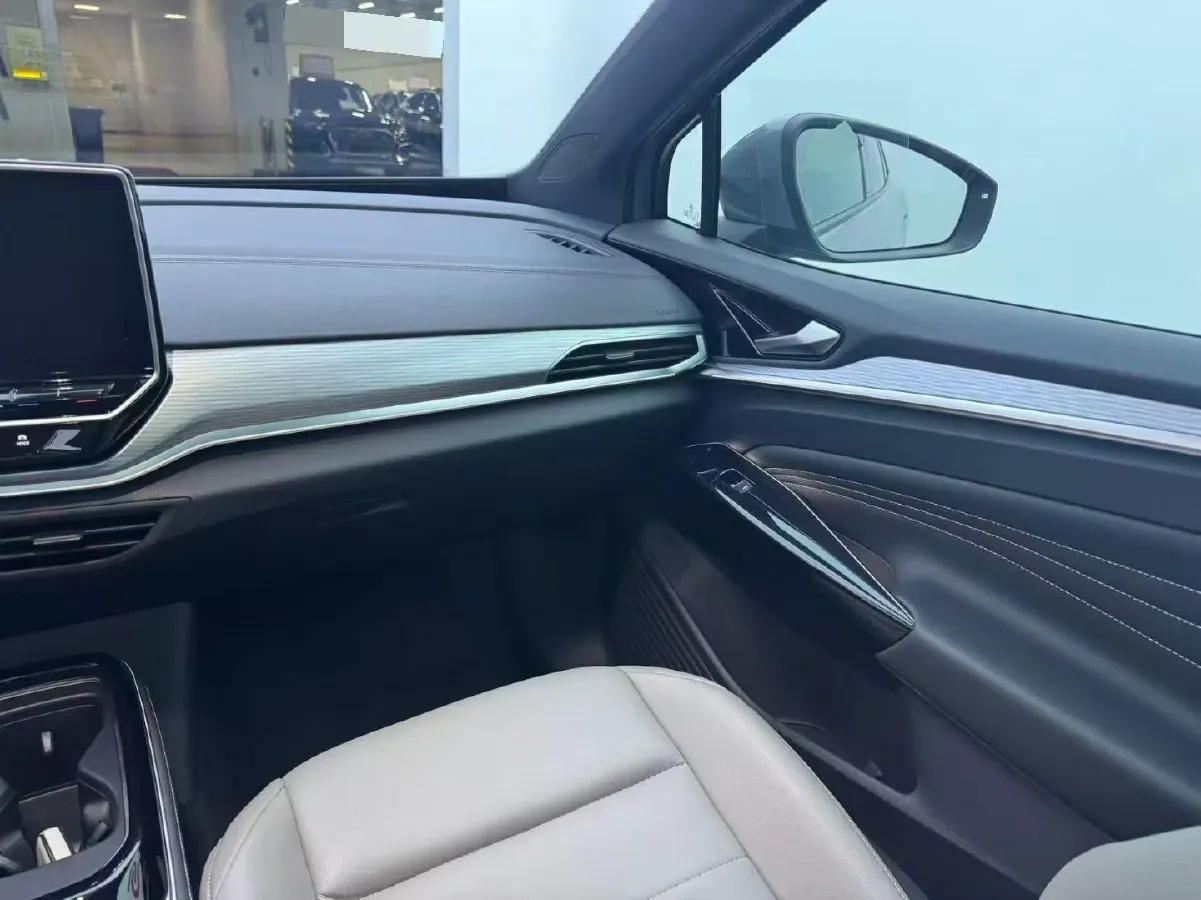 2024 Volkswagen ID.4 Crozz BEV 55.7KWH,autocango,china used car exporter,china ev exporter,chinese used car exporter,chinese used ev exporter