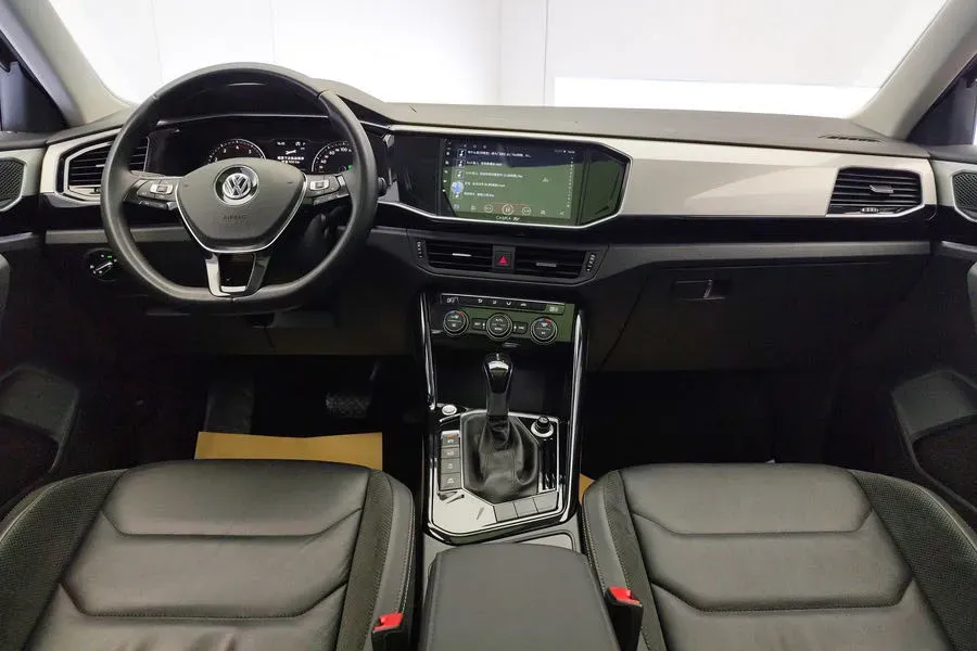 2019 Jeep Cherokee 2.0T 234HP L4 9AT,autocango,china used car exporter,china ev exporter,chinese used car exporter,chinese used ev exporter