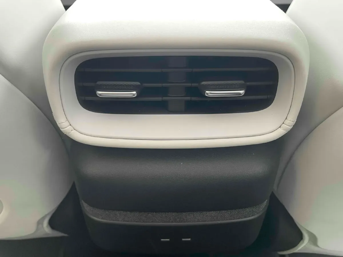 2023 Xpeng G6 BEV 87.5KWH,autocango,china used car exporter,china ev exporter,chinese used car exporter,chinese used ev exporter