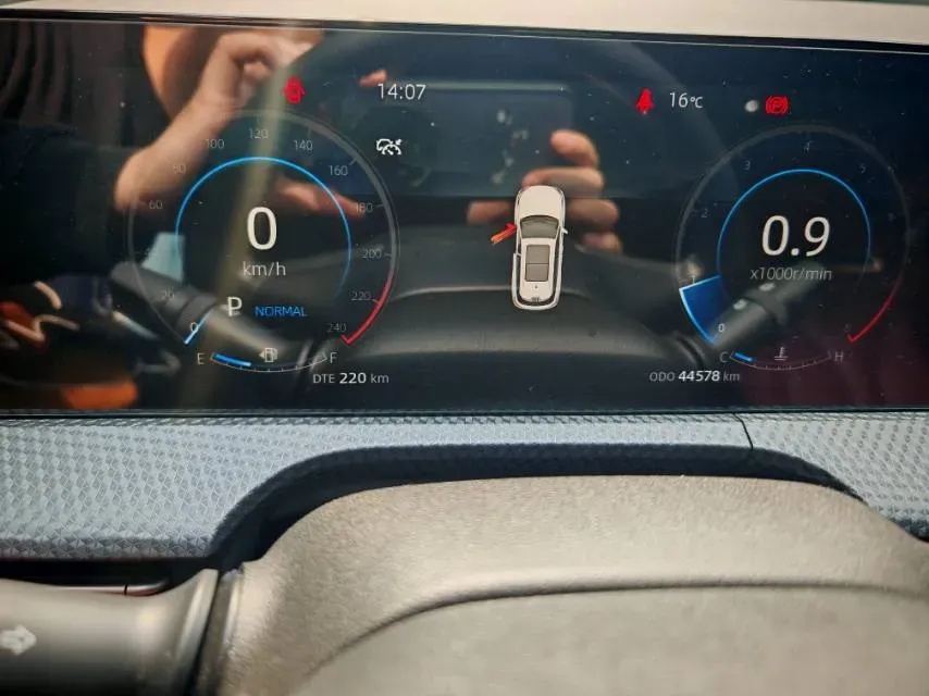 2022 ChangAn CS75 Plus 1.5T 178HP L4 6AT,autocango,china used car exporter,china ev exporter,chinese used car exporter,chinese used ev exporter